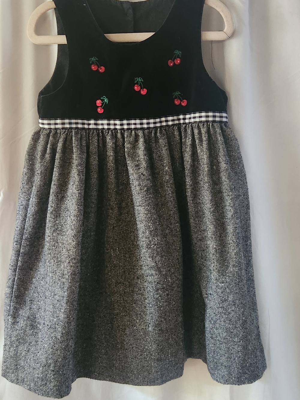 Hartstrings BlkHerringbone,Faux Suede Bodice w/CherryEmbroidered Dress, S-3T,GUC